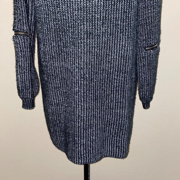 Rumor Oversized Gray Cowl Neck Sweater Zip Elbow Tunic Top Long Sleeve M - Picture 3 of 16